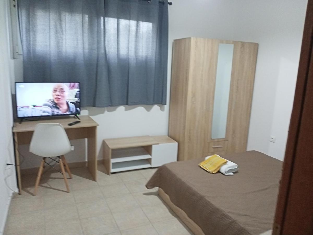 アレクサンドルポリスSemi-Basement 250M From Sea, Nea Chiliアパートメント エクステリア 写真