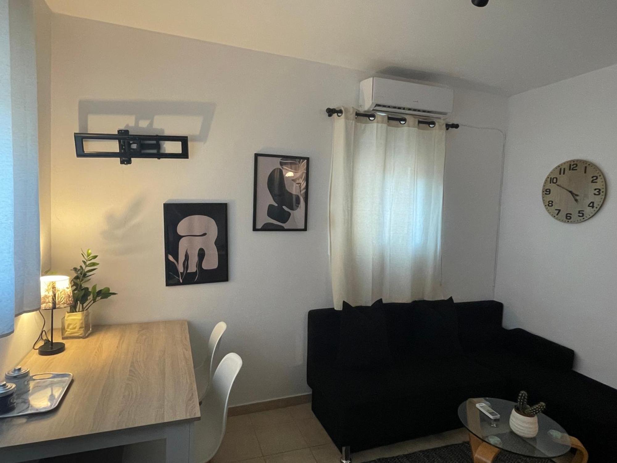 アレクサンドルポリスSemi-Basement 250M From Sea, Nea Chiliアパートメント エクステリア 写真